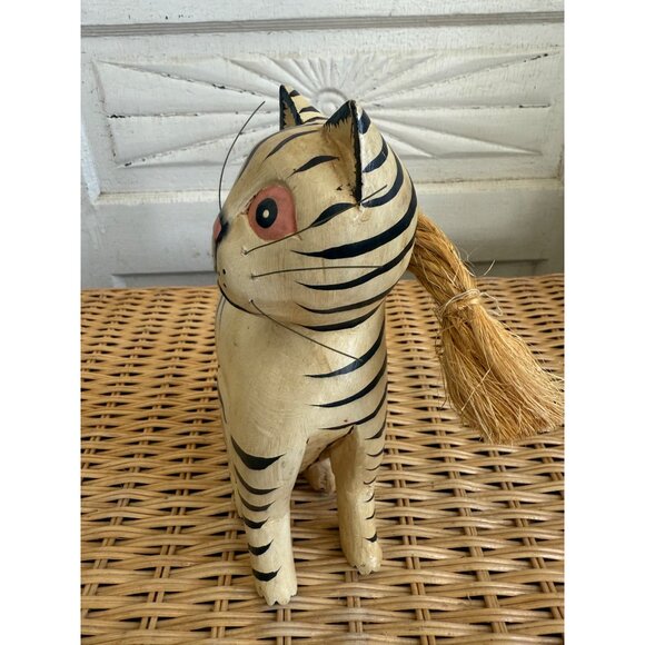 Vintage 90's Folk Art Wood Cat Yellow Black Stripes Jute Rope Tail - Picture 9 of 10